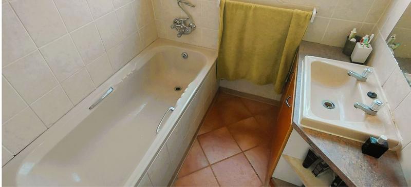 3 Bedroom Property for Sale in Pentagon Park Free State